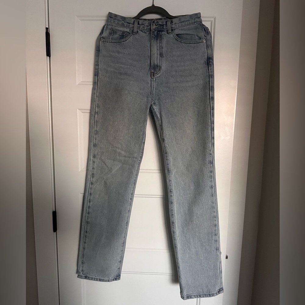 PrettyLittleThing Light Wash Jeans